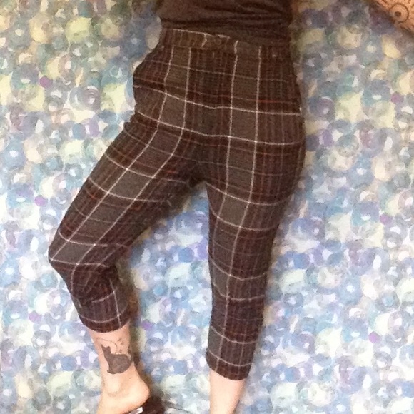 Zara Pants - Zara high waist crop pants